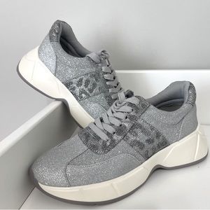 Mix No 6 Nerissa Sneaker, size 8M (New)